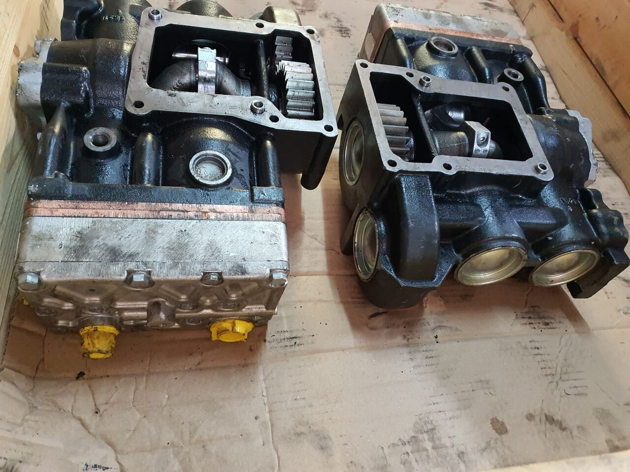 Voith 51.54100-7298 MAN Trucks truck - Compresor para Camión: foto 1 Voith 51.54100-7298 MAN Trucks truck - Compresor para Camión: foto 1