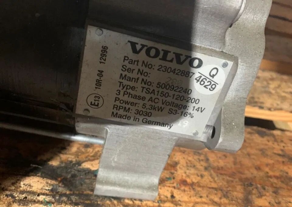 Volvo B5LH 2012 21543421 Volvo truck - Bomba de dirección para Camión: foto 2 Volvo B5LH 2012 21543421 Volvo truck - Bomba de dirección para Camión: foto 2