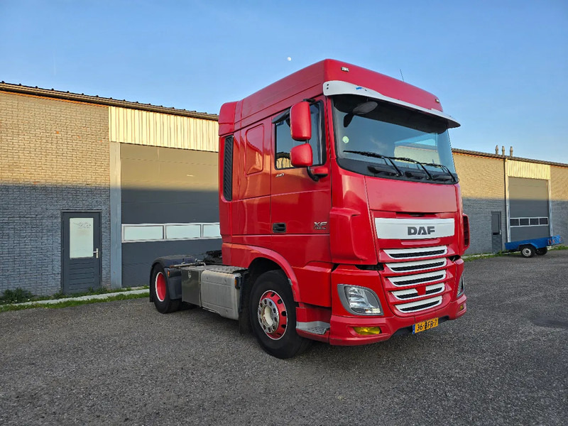 DAF XF 440 Euro 6 2015 - Cabeza tractora: foto 3 DAF XF 440 Euro 6 2015 - Cabeza tractora: foto 3