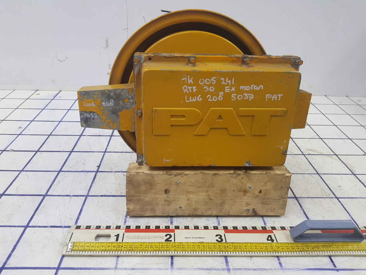 FAUN RTF 30 length indicator LWG 208/ 002 - Sistema eléctrico para Autogrúa: foto 1 FAUN RTF 30 length indicator LWG 208/ 002 - Sistema eléctrico para Autogrúa: foto 1