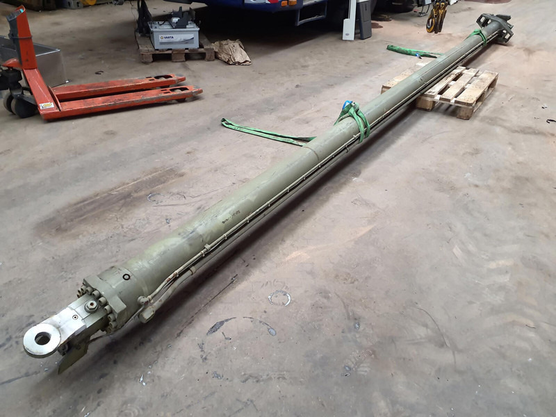 Faun ATF 45-3 Telescopic cilinder 1 - Cilindro hidráulico para Grúa: foto 2 Faun ATF 45-3 Telescopic cilinder 1 - Cilindro hidráulico para Grúa: foto 2
