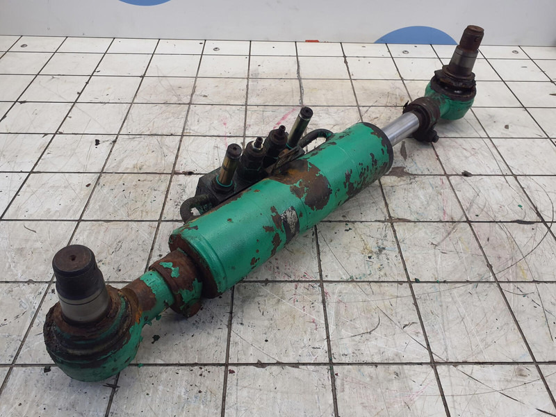Faun ATF 60-3 axle 3 steering lock cylinder left side - Cilindro hidráulico para Grúa: foto 4 Faun ATF 60-3 axle 3 steering lock cylinder left side - Cilindro hidráulico para Grúa: foto 4
