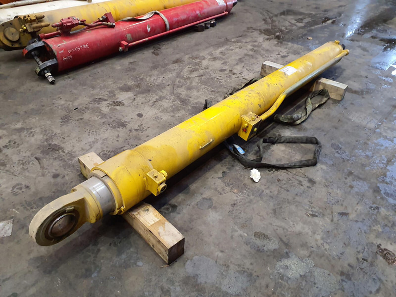 Grove GMK 2035 boom cylinder - Cilindro hidráulico para Grúa: foto 3 Grove GMK 2035 boom cylinder - Cilindro hidráulico para Grúa: foto 3