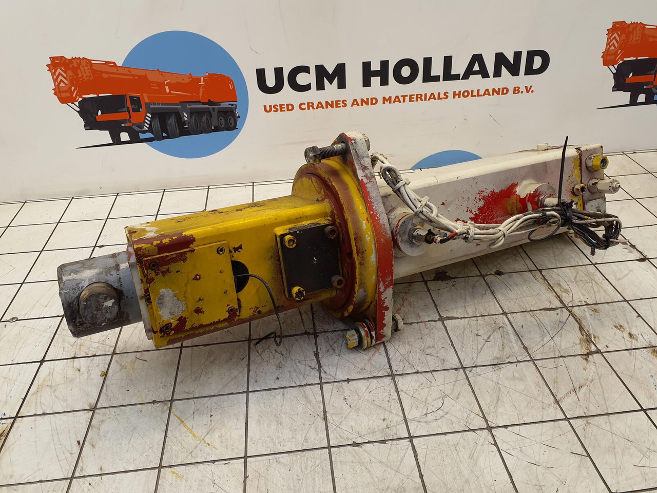 Grove GMK 3050 counterweight cylinder - Cilindro hidráulico para Autogrúa: foto 4 Grove GMK 3050 counterweight cylinder - Cilindro hidráulico para Autogrúa: foto 4