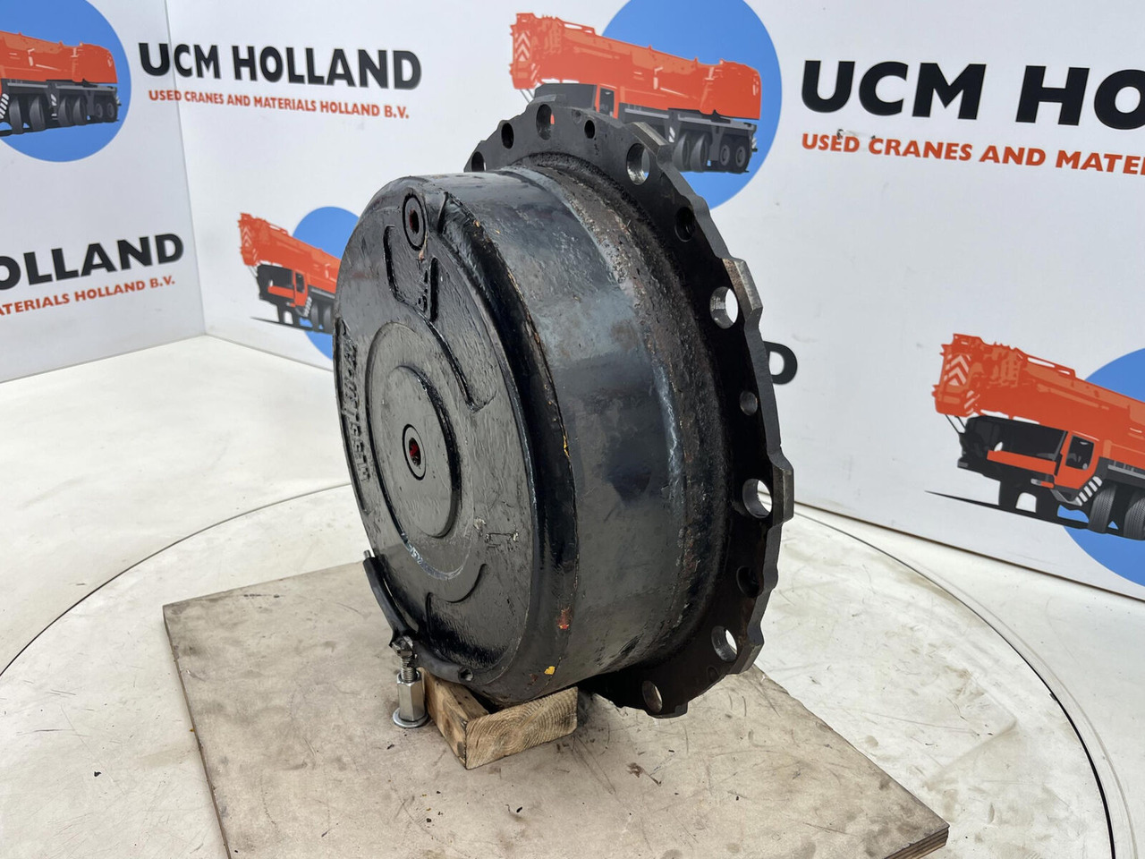 Grove GMK 3050 planetary gear 12-23-60-34-3pl-H135-46 - Mando final para Autogrúa: foto 2 Grove GMK 3050 planetary gear 12-23-60-34-3pl-H135-46 - Mando final para Autogrúa: foto 2