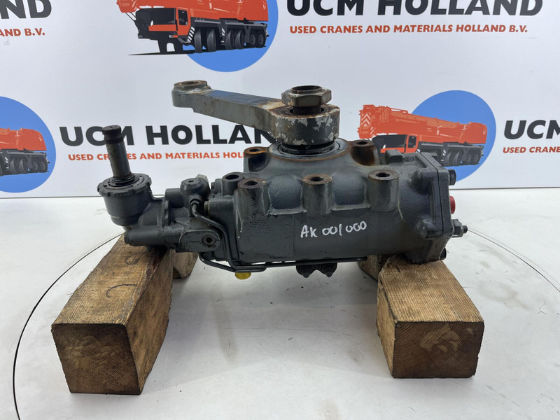 Grove GMK 3055 steering box - Columna de dirección para Grúa: foto 3 Grove GMK 3055 steering box - Columna de dirección para Grúa: foto 3