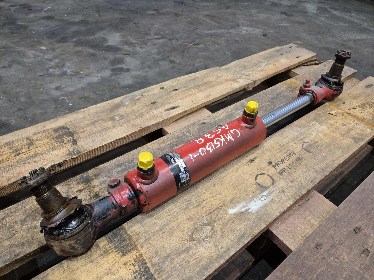 Grove GMK steering cylinder - Cilindro hidráulico para Autogrúa: foto 4 Grove GMK steering cylinder - Cilindro hidráulico para Autogrúa: foto 4