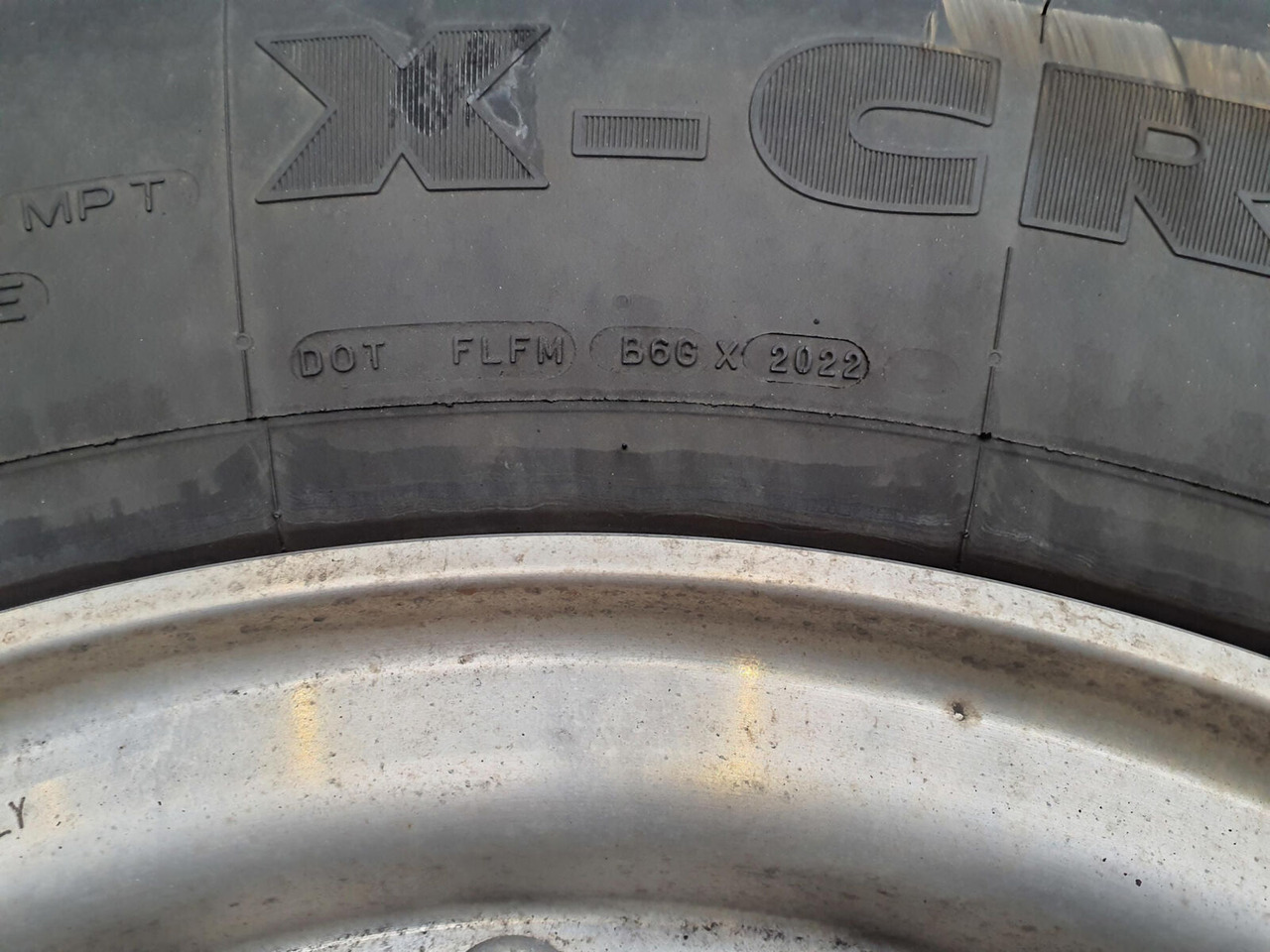 Grove Wheel 445/95R25 12 9 2p alu - Rueda completa para Grúa: foto 4 Grove Wheel 445/95R25 12 9 2p alu - Rueda completa para Grúa: foto 4