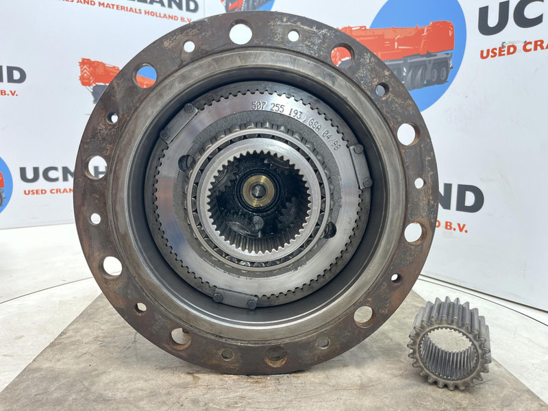 KESSLER planetary gear 22-25-74-40-4pl-H172-46 - Suspensión para Grúa: foto 5 KESSLER planetary gear 22-25-74-40-4pl-H172-46 - Suspensión para Grúa: foto 5