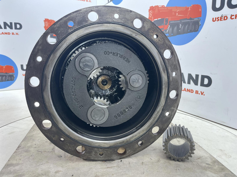 Kessler+CO LTM 1090 planetary gear 22-25-74-40-3pl-H135-46 - Suspensión para Grúa: foto 5 Kessler+CO LTM 1090 planetary gear 22-25-74-40-3pl-H135-46 - Suspensión para Grúa: foto 5