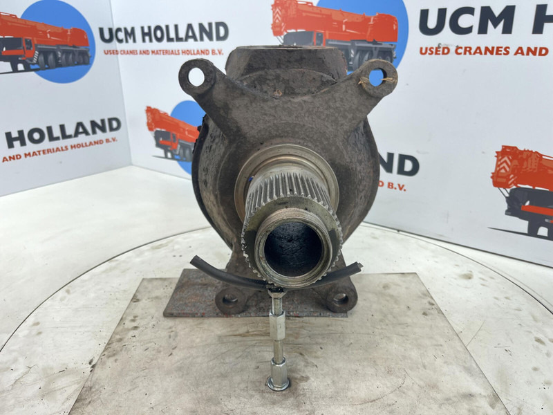 Krupp 70 GMT Steering knuckle axle 1 - Suspensión para Grúa: foto 2 Krupp 70 GMT Steering knuckle axle 1 - Suspensión para Grúa: foto 2