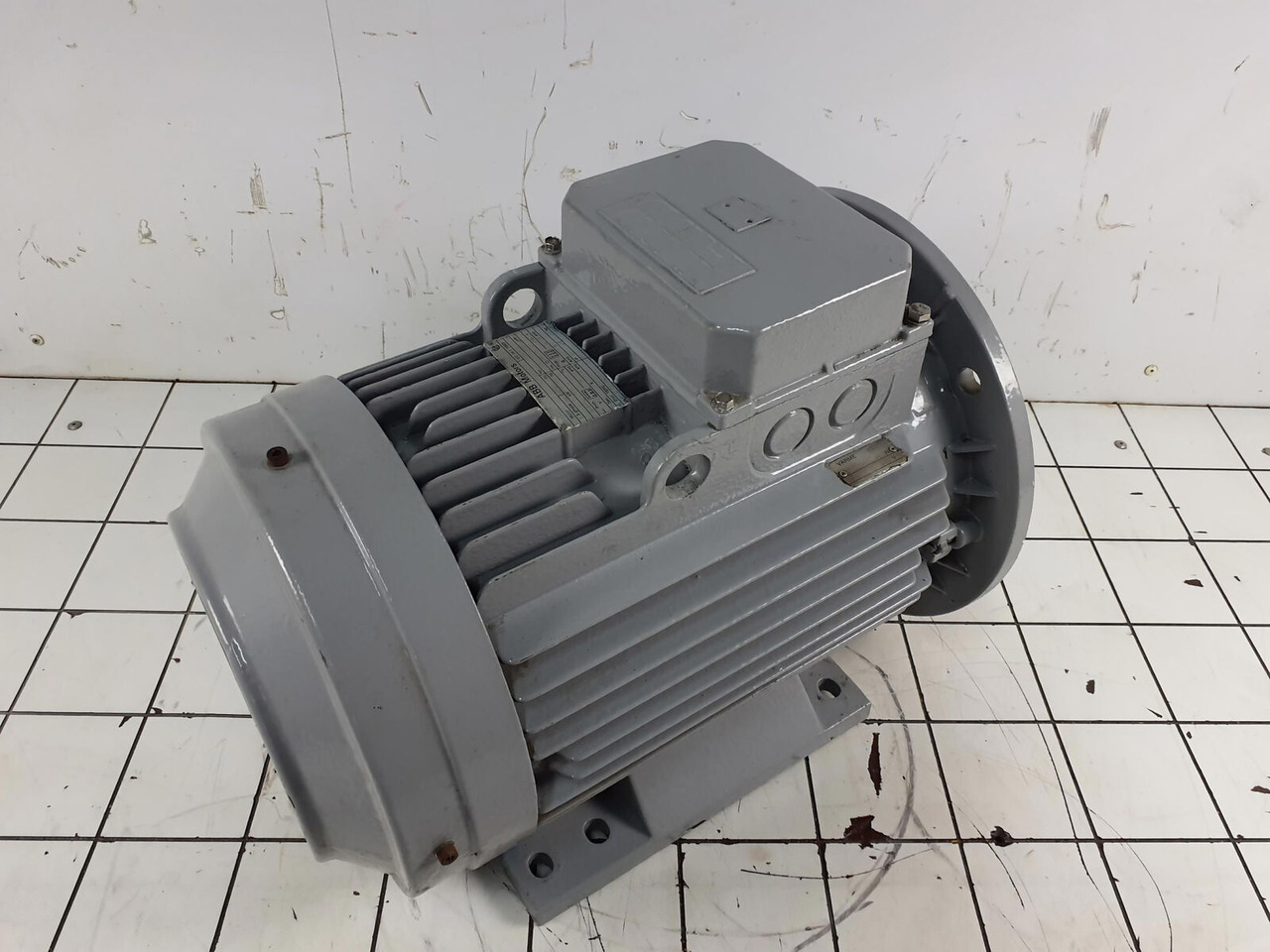 Liebherr ABB Electric motor MBT 160 L - Sistema eléctrico para Autogrúa: foto 3 Liebherr ABB Electric motor MBT 160 L - Sistema eléctrico para Autogrúa: foto 3