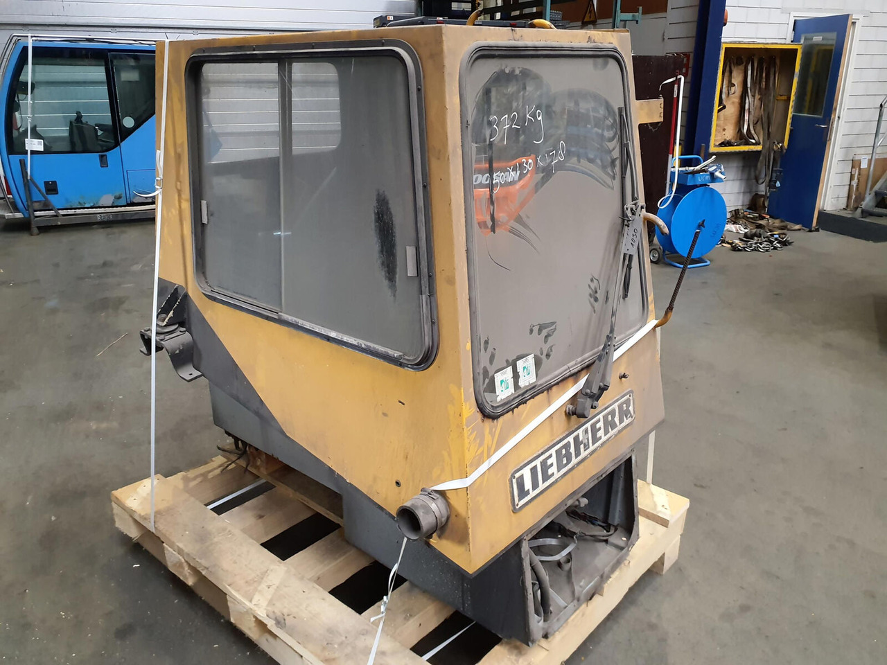 Liebherr LTM 1030 lower cabin - Cabina para Autogrúa: foto 1 Liebherr LTM 1030 lower cabin - Cabina para Autogrúa: foto 1
