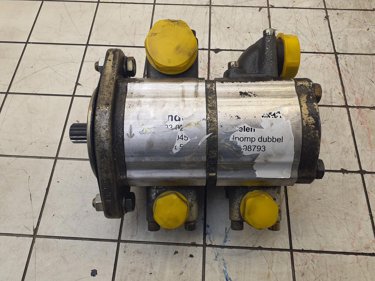 Liebherr LTM 1045-3.1 dual gear pump - Bomba hidráulica para Autogrúa: foto 5 Liebherr LTM 1045-3.1 dual gear pump - Bomba hidráulica para Autogrúa: foto 5