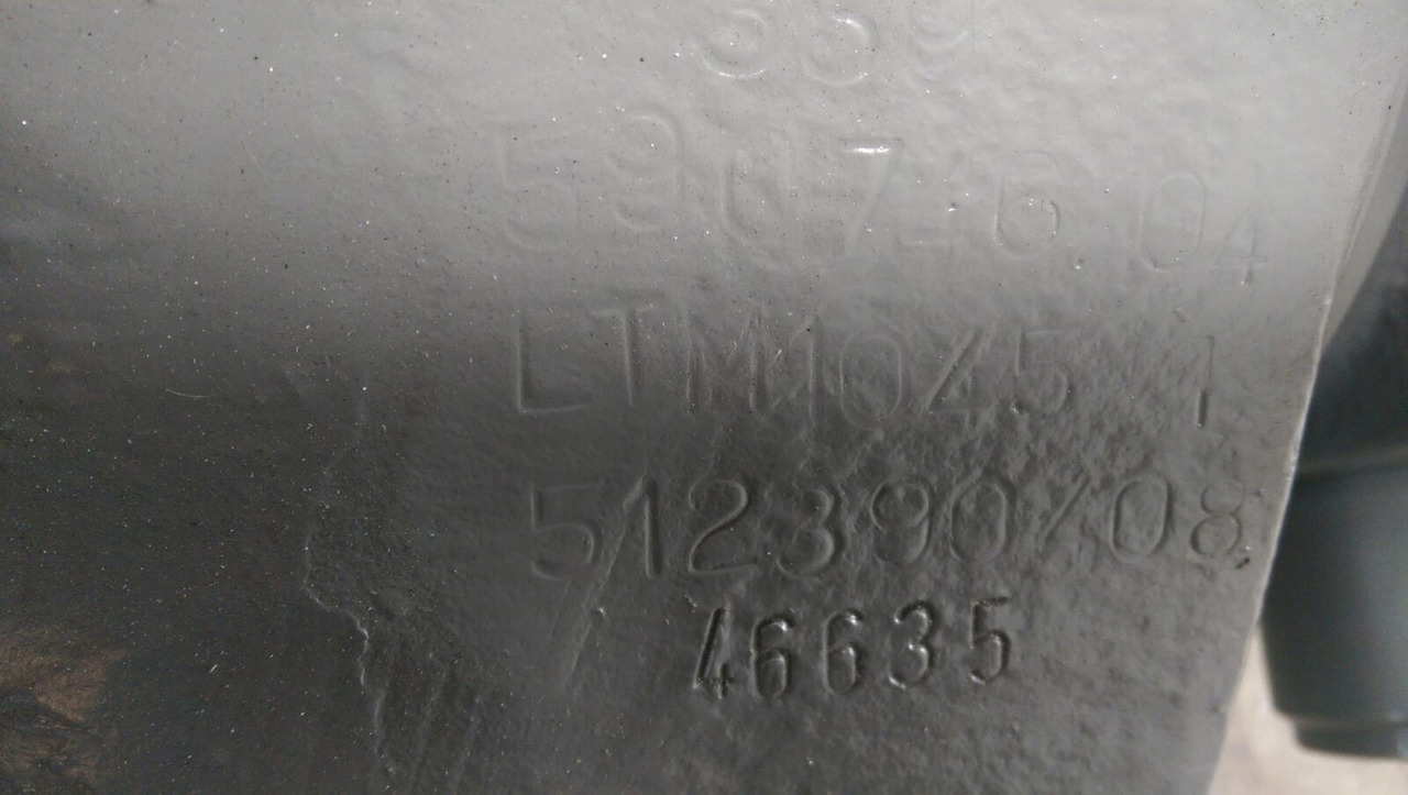 Liebherr LTM 1045-3.1 telescopic cylinder single - Cilindro hidráulico para Autogrúa: foto 2 Liebherr LTM 1045-3.1 telescopic cylinder single - Cilindro hidráulico para Autogrúa: foto 2