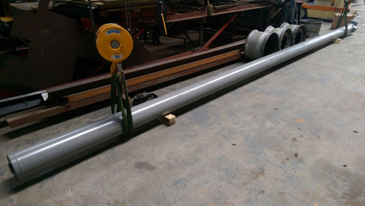 Liebherr LTM 1045-3.1 telescopic cylinder single - Cilindro hidráulico para Autogrúa: foto 3 Liebherr LTM 1045-3.1 telescopic cylinder single - Cilindro hidráulico para Autogrúa: foto 3