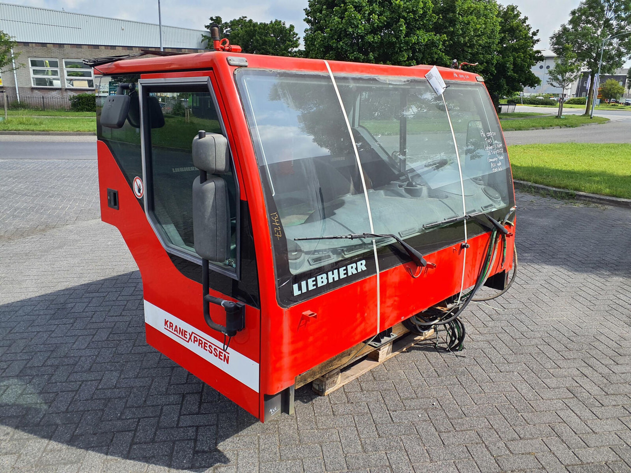 Liebherr LTM 1060-2 lower cabin - Cabina para Autogrúa: foto 2 Liebherr LTM 1060-2 lower cabin - Cabina para Autogrúa: foto 2
