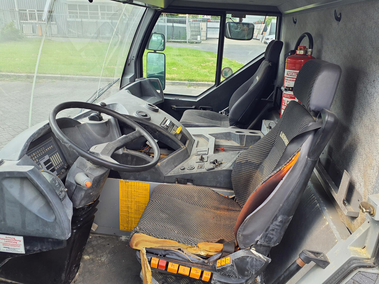 Liebherr LTM 1060-2 lower cabin - Cabina para Autogrúa: foto 5 Liebherr LTM 1060-2 lower cabin - Cabina para Autogrúa: foto 5