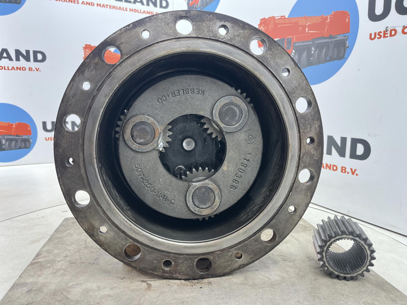 Liebherr LTM 1060 planetary gear 22-25-74-38-3pl-H135-46 - Suspensión para Grúa: foto 4 Liebherr LTM 1060 planetary gear 22-25-74-38-3pl-H135-46 - Suspensión para Grúa: foto 4