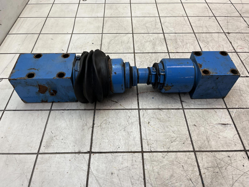 Liebherr LTM 1400-7.1 cylinder connection - Cilindro hidráulico para Grúa: foto 1 Liebherr LTM 1400-7.1 cylinder connection - Cilindro hidráulico para Grúa: foto 1