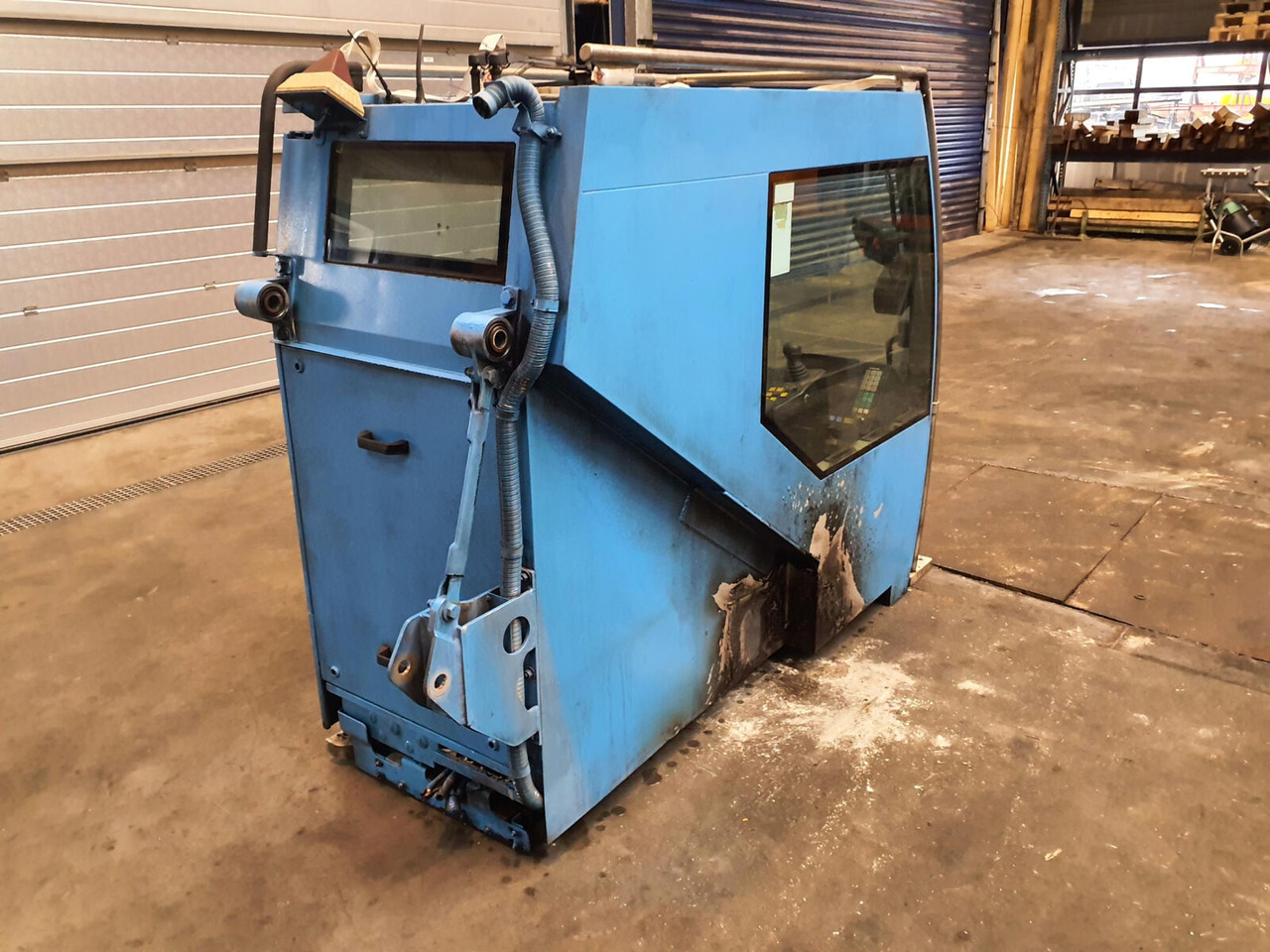 Liebherr LTM 1400-7.1 upper cabin - Cabina para Autogrúa: foto 4 Liebherr LTM 1400-7.1 upper cabin - Cabina para Autogrúa: foto 4