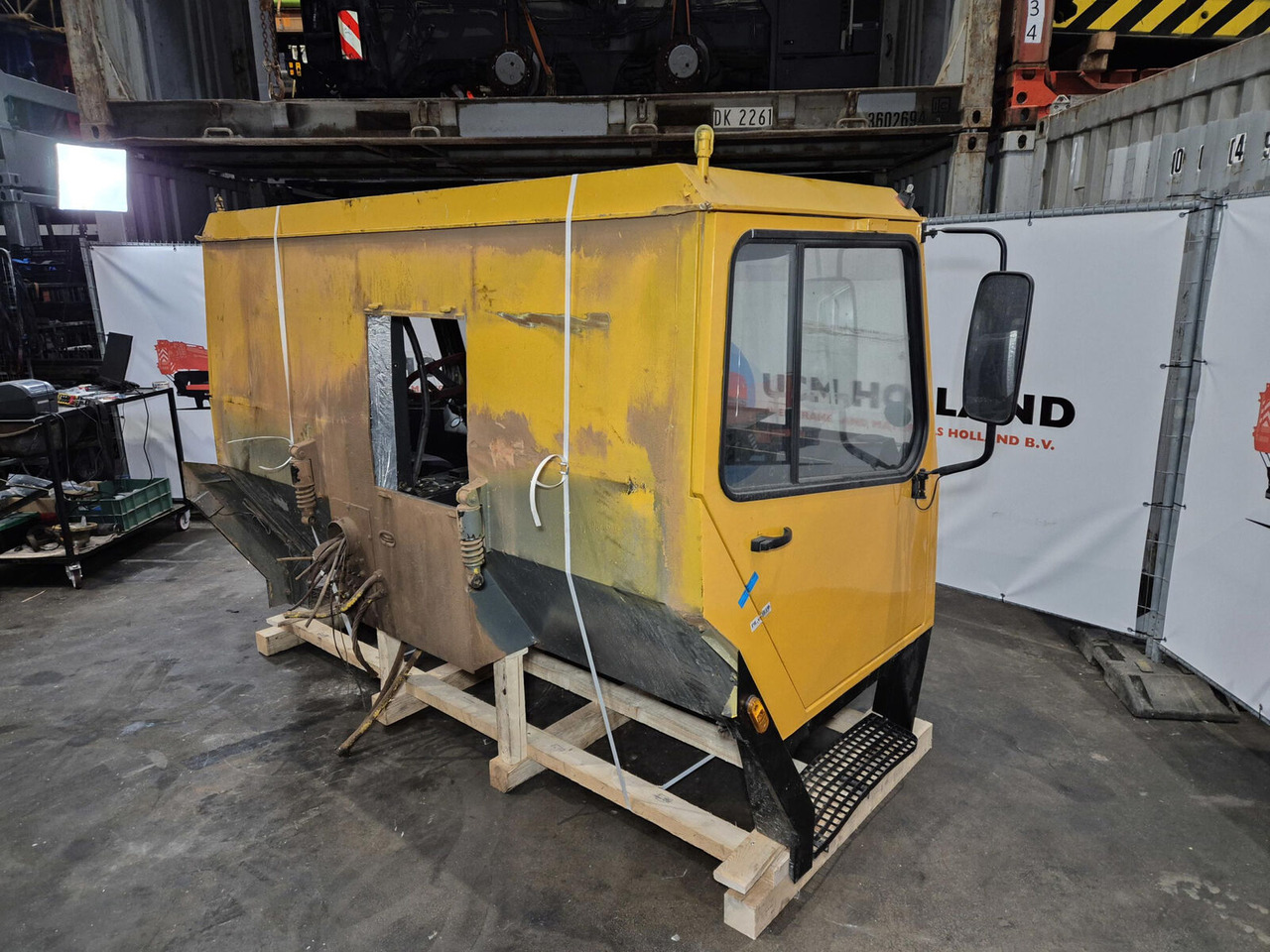 Liebherr LTM drivers cabin - Cabina para Autogrúa: foto 3 Liebherr LTM drivers cabin - Cabina para Autogrúa: foto 3