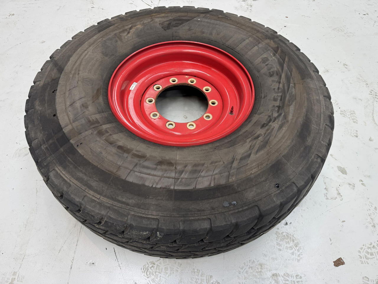 Liebherr Wheel 445/95 R25 10 12 1p - Rueda completa para Grúa: foto 2 Liebherr Wheel 445/95 R25 10 12 1p - Rueda completa para Grúa: foto 2