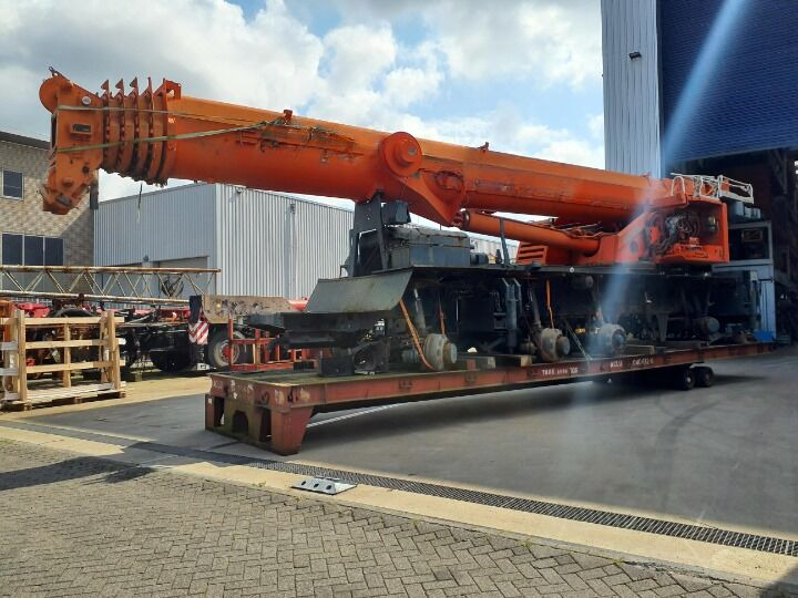 Liebherr LTM 1095-5.1 - Piezas de recambio para Grúa todo terreno: foto 1 Liebherr LTM 1095-5.1 - Piezas de recambio para Grúa todo terreno: foto 1