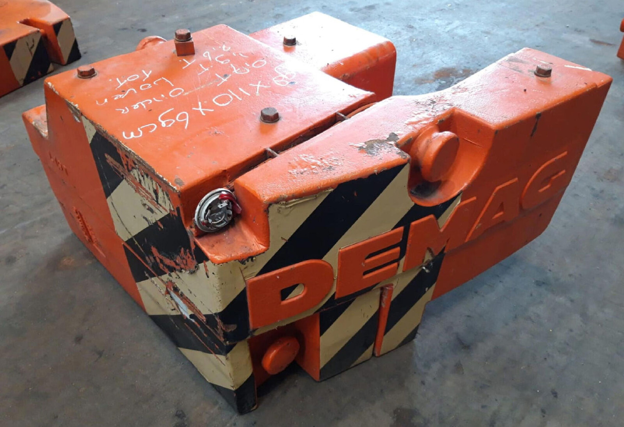 Terex AC 205 counterweight 2.6 ton (0.7/1.9t) - Contrapeso para Autogrúa: foto 1 Terex AC 205 counterweight 2.6 ton (0.7/1.9t) - Contrapeso para Autogrúa: foto 1