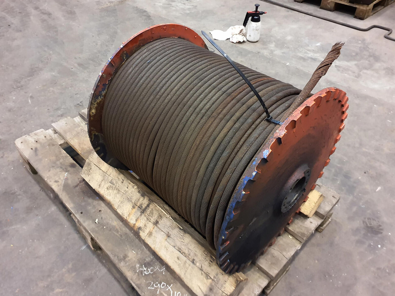 Terex AC 50 winch complete - Cabrestante para Grúa: foto 3 Terex AC 50 winch complete - Cabrestante para Grúa: foto 3