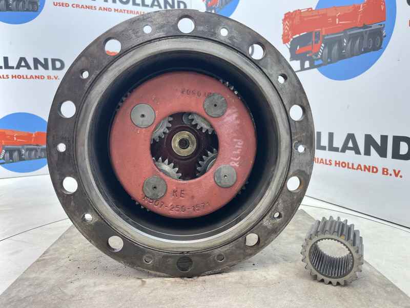 Terex Terex AC 35 planetary gear 22-25-74-40-4pl-H137-46 - Suspensión para Grúa: foto 4 Terex Terex AC 35 planetary gear 22-25-74-40-4pl-H137-46 - Suspensión para Grúa: foto 4