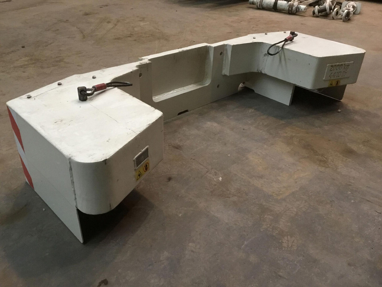 Terex Terex AC 40L counterweight 2T - Contrapeso para Autogrúa: foto 4 Terex Terex AC 40L counterweight 2T - Contrapeso para Autogrúa: foto 4