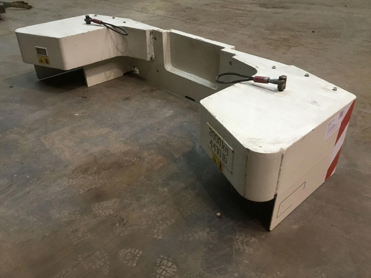 Terex Terex AC 40L counterweight 2T - Contrapeso para Autogrúa: foto 3 Terex Terex AC 40L counterweight 2T - Contrapeso para Autogrúa: foto 3