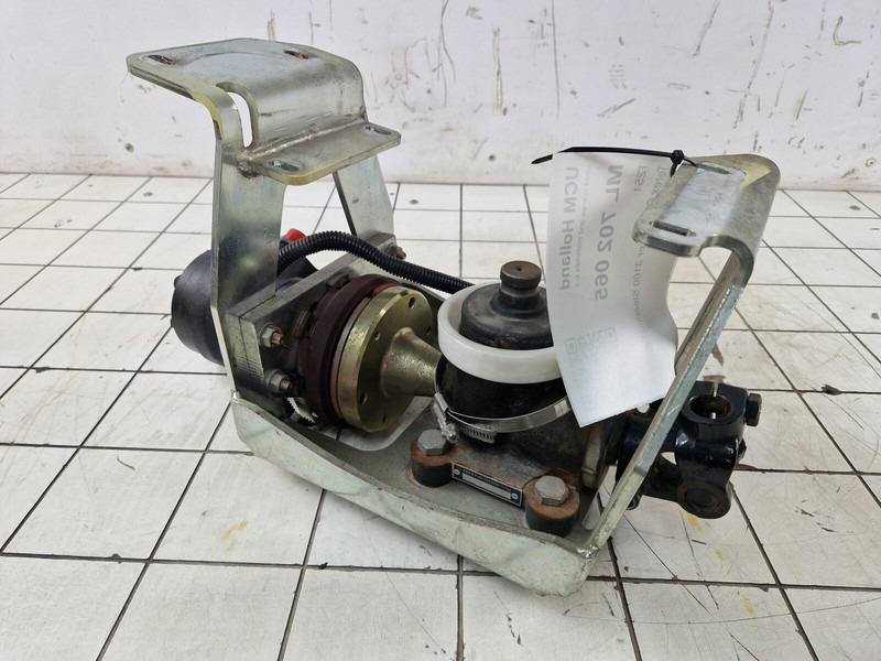 Terex Terex Challenger 3160 Steering box - Suspensión para Grúa: foto 4 Terex Terex Challenger 3160 Steering box - Suspensión para Grúa: foto 4