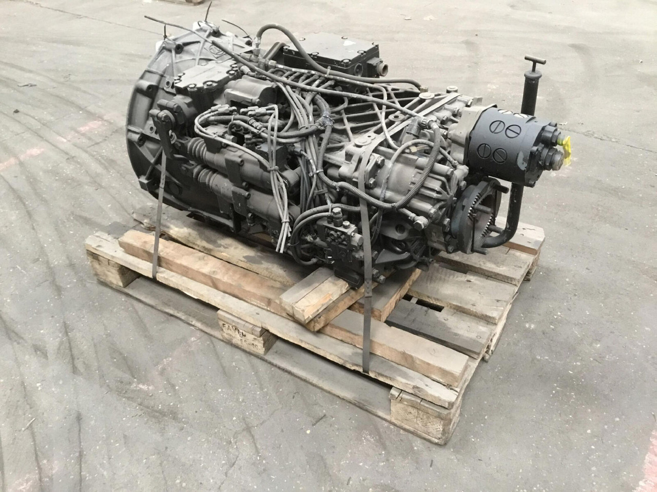 ZF ATF 60-4 gearbox EcoSplit 16-S-151 - Caja de cambios para Autogrúa: foto 3 ZF ATF 60-4 gearbox EcoSplit 16-S-151 - Caja de cambios para Autogrúa: foto 3