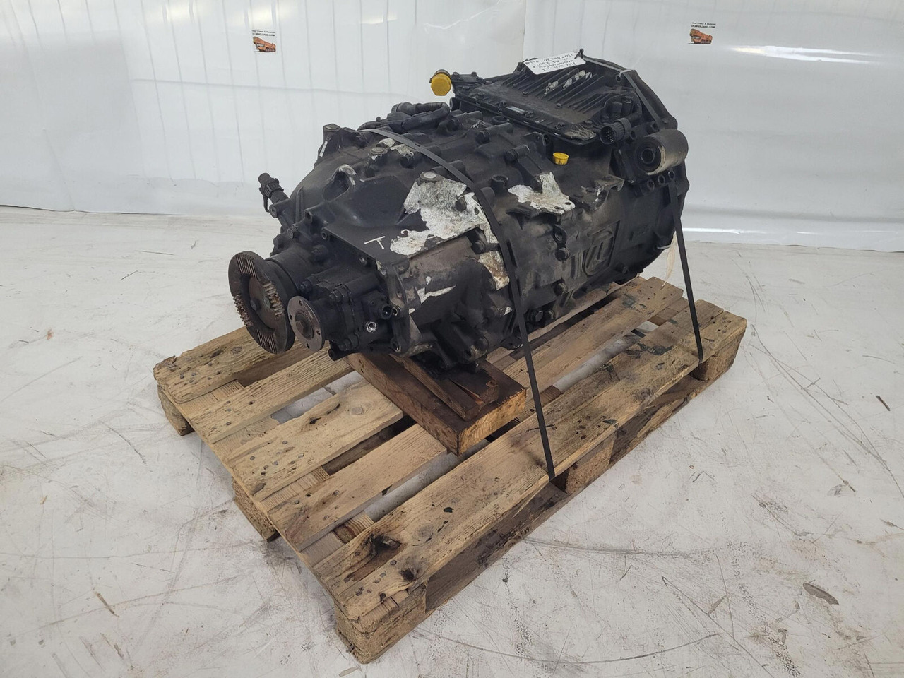 ZF GMK 3055 Gearbox ZF Astronic 12 AS 2302 - Caja de cambios para Autogrúa: foto 3 ZF GMK 3055 Gearbox ZF Astronic 12 AS 2302 - Caja de cambios para Autogrúa: foto 3