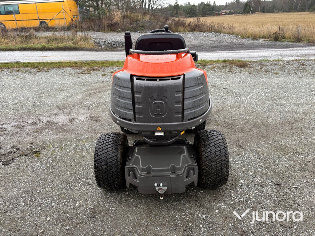 Åkgräsklippare - Husqvarna P 524 - Cortacésped: foto 4 Åkgräsklippare - Husqvarna P 524 - Cortacésped: foto 4