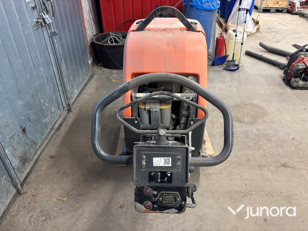 Markvibrator - Husqvarna LG 504 - Plancha reversible: foto 3 Markvibrator - Husqvarna LG 504 - Plancha reversible: foto 3