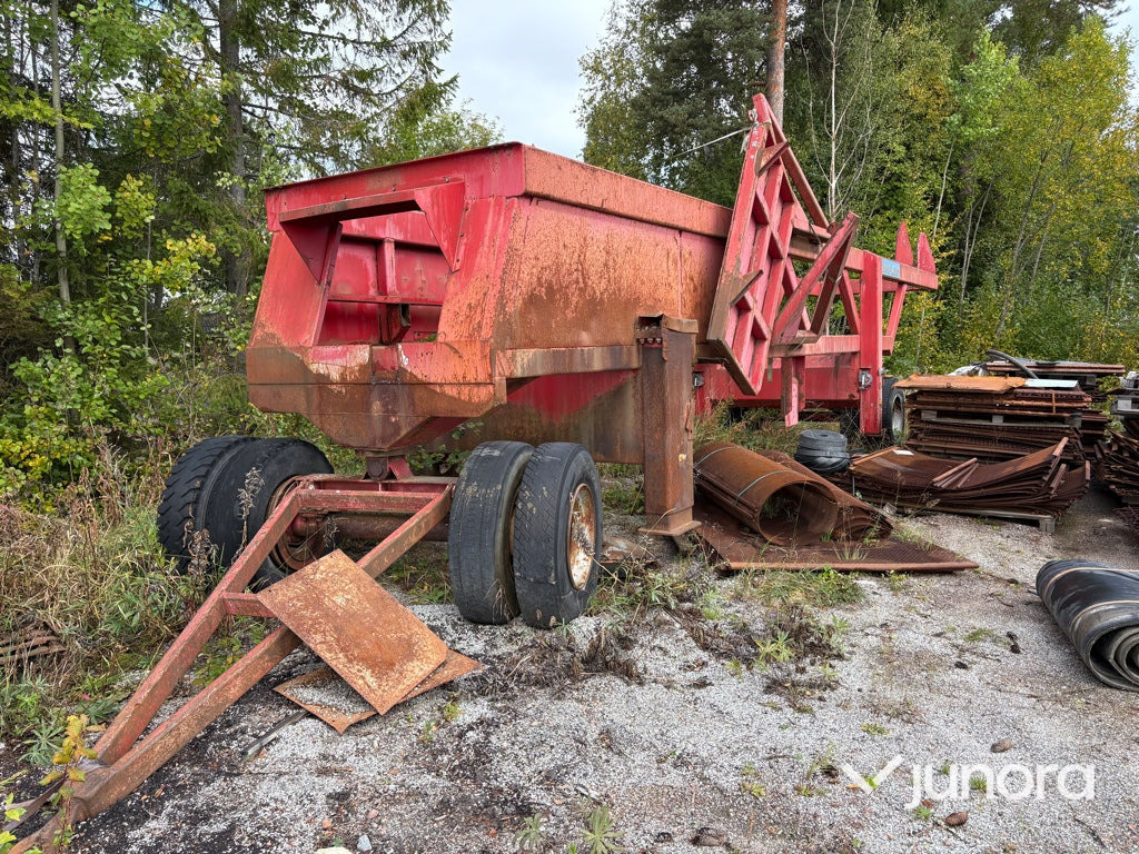 Matarvagn till krossverk - Remolque: foto 1 Matarvagn till krossverk - Remolque: foto 1