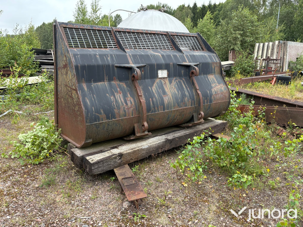 Skopa - Volvo BM - Cazo cargador: foto 4 Skopa - Volvo BM - Cazo cargador: foto 4