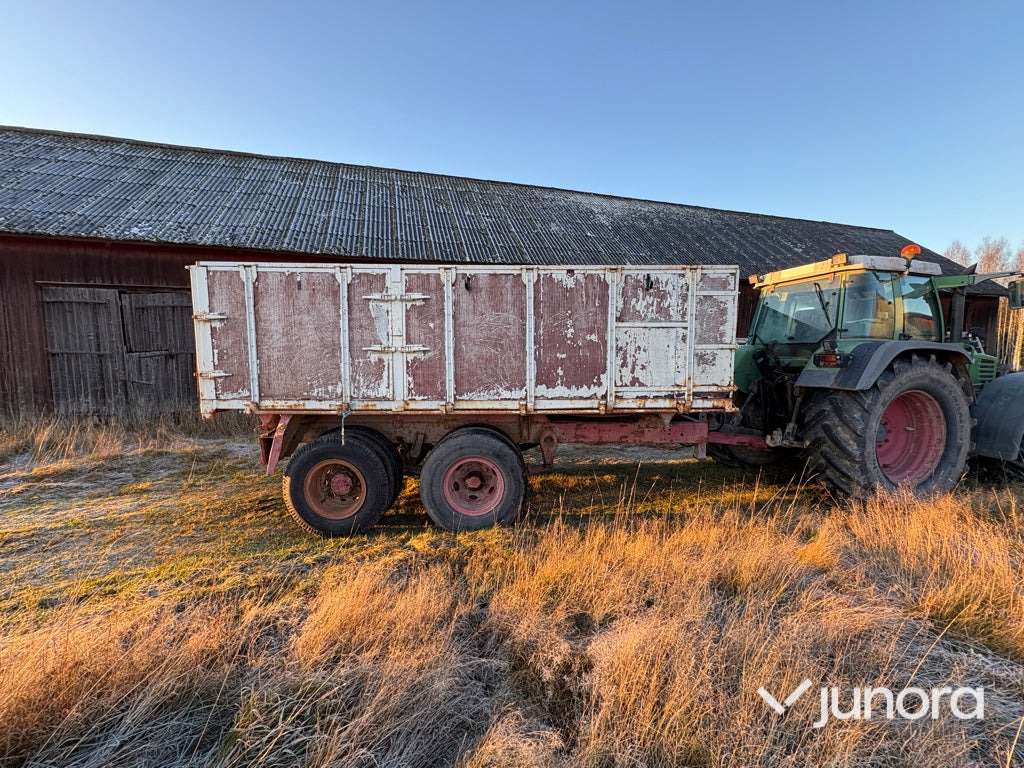 Spannmålskärra - 16 ton - Remolque volquete agrícola: foto 5 Spannmålskärra - 16 ton - Remolque volquete agrícola: foto 5
