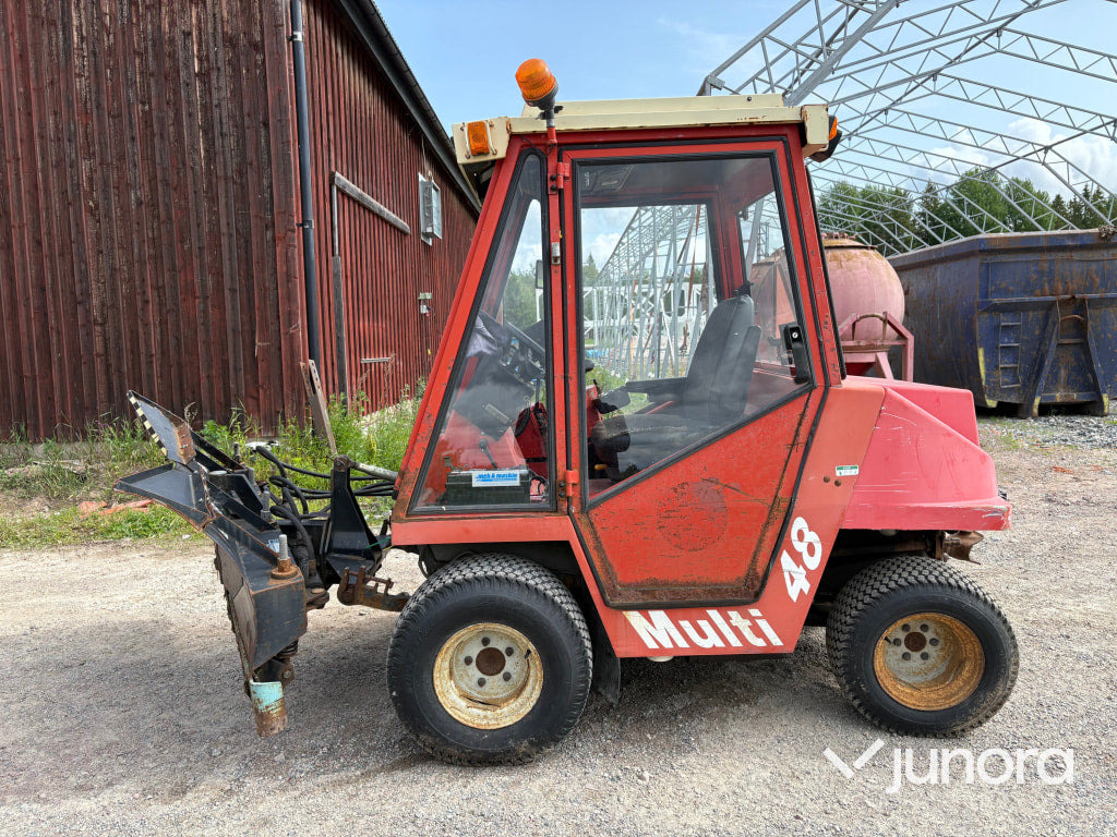 Trädgårdstraktor Bucher Multi 48 - Mini tractor: foto 1 Trädgårdstraktor Bucher Multi 48 - Mini tractor: foto 1