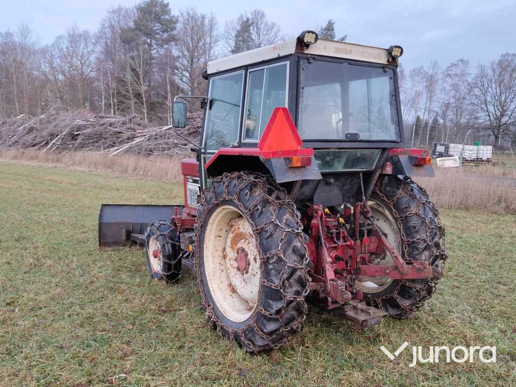 Traktor - International 484 STD - Tractor: foto 2 Traktor - International 484 STD - Tractor: foto 2