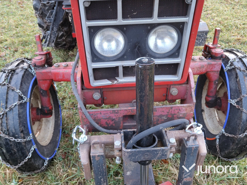 Traktor - International 484 STD - Tractor: foto 5 Traktor - International 484 STD - Tractor: foto 5