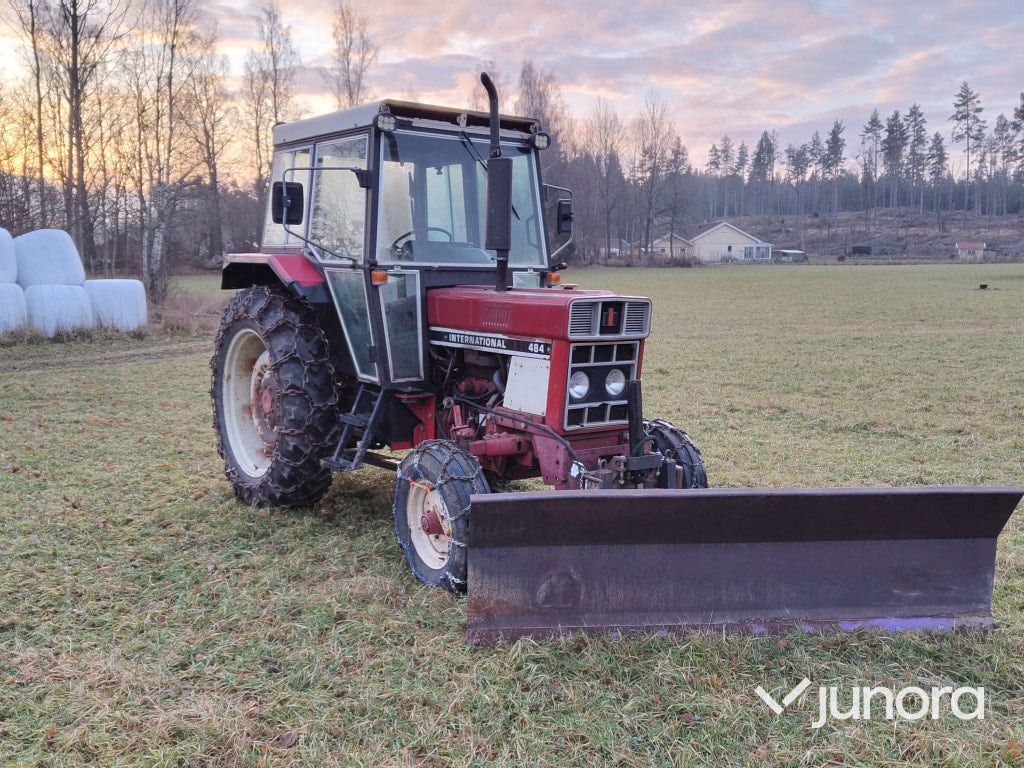 Traktor - International 484 STD - Tractor: foto 4 Traktor - International 484 STD - Tractor: foto 4