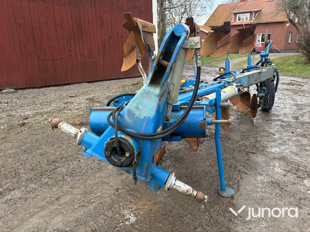 Växelplog - Överum CX 490 H 4-skärig - Arado: foto 2 Växelplog - Överum CX 490 H 4-skärig - Arado: foto 2