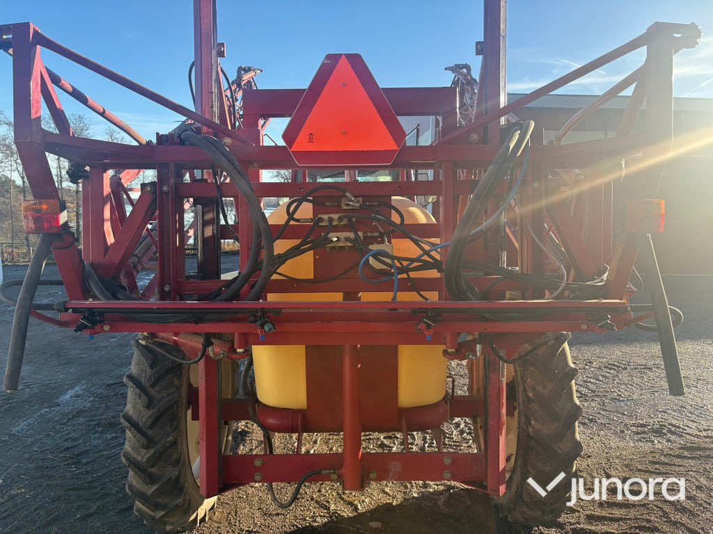 Växtskyddsspruta - Hardi TY1500 - Pulverizador arrastrado: foto 5 Växtskyddsspruta - Hardi TY1500 - Pulverizador arrastrado: foto 5