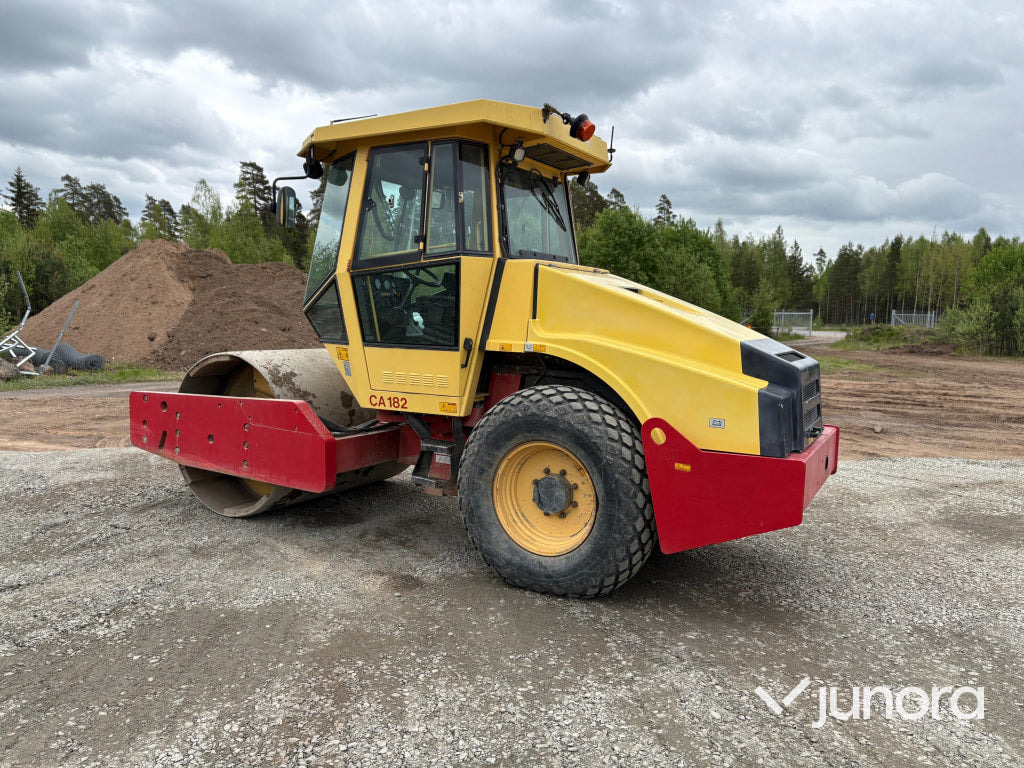 Vibrationsvält - Dynapac CA182D - Compactador: foto 1 Vibrationsvält - Dynapac CA182D - Compactador: foto 1