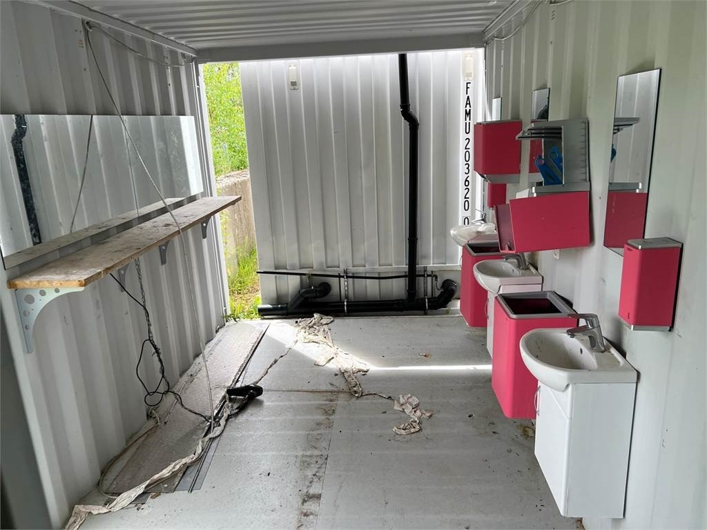 5 stk 20 fods indrettet til WC - baderum - Caja cerrada: foto 4 5 stk 20 fods indrettet til WC - baderum - Caja cerrada: foto 4