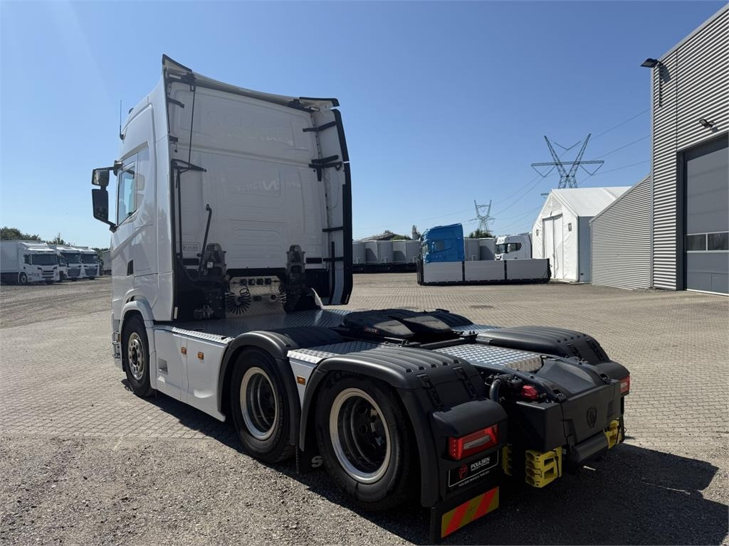 Scania S560 A 6x2 NB 2950 - Cabeza tractora: foto 3 Scania S560 A 6x2 NB 2950 - Cabeza tractora: foto 3